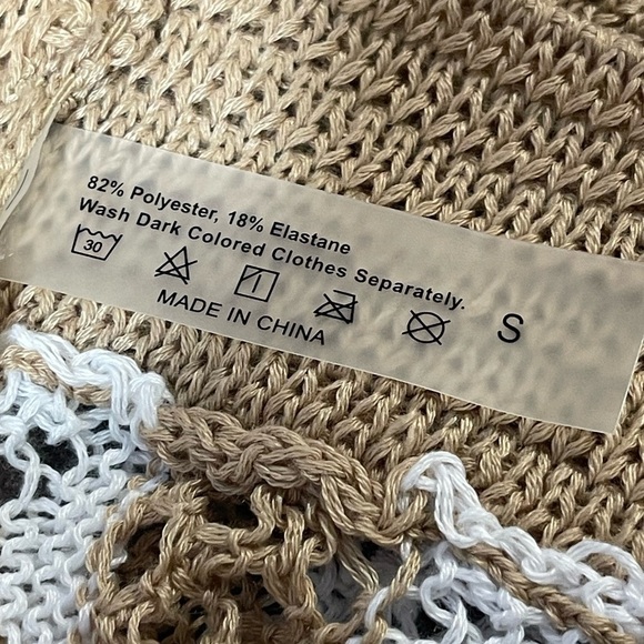 Womens Crochet Sleeveless Crop Top
White & Tan Khaki Size Small Beach Cover up - Picture 16 of 16